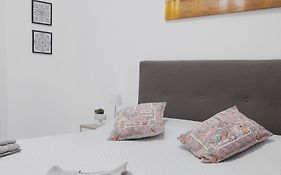 Rosina'S Flat